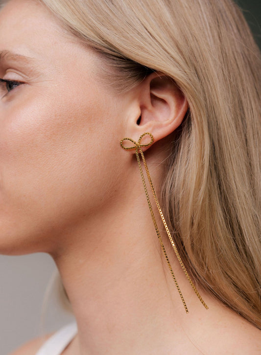 Earrings, Bow-wow Gold, Long - Martine Viergever