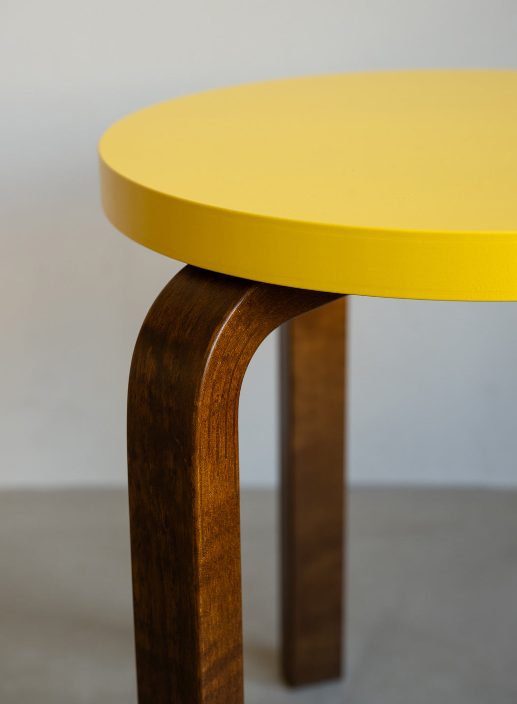 Stool 60, Legs Walnut, Seat Yellow - Artek