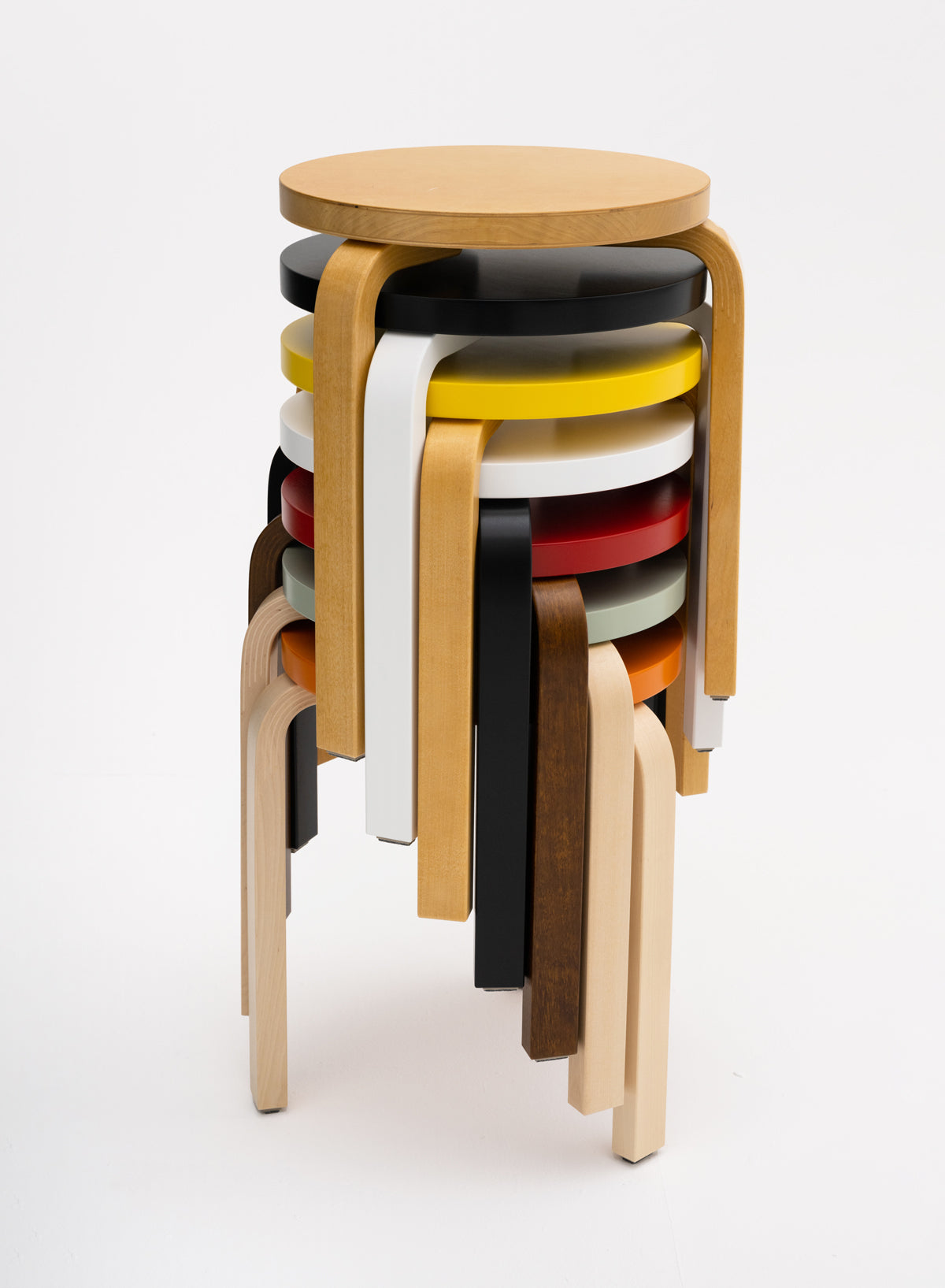 Stool 60, Legs Walnut, Seat Orange - Artek