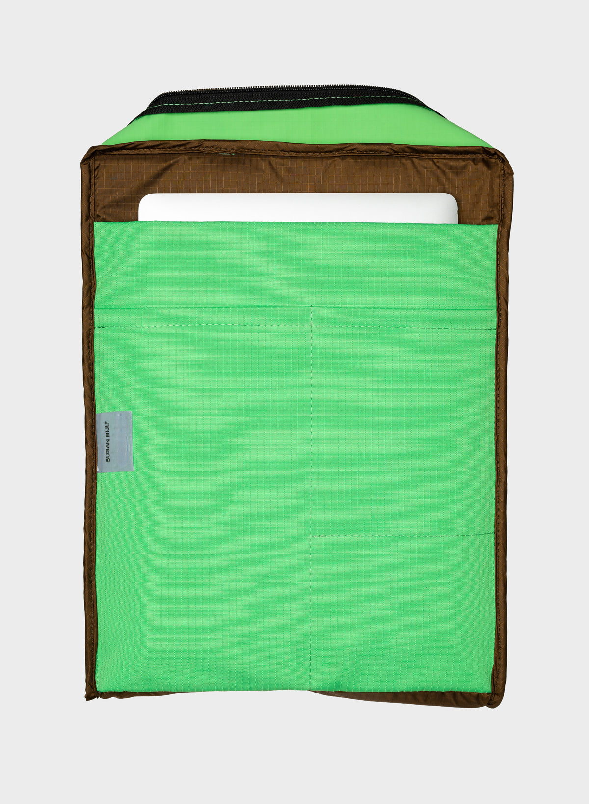 The New Backpack Greenscreen & Hazel One Size