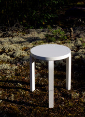 Stool 60, Legs White, Seat White - Artek