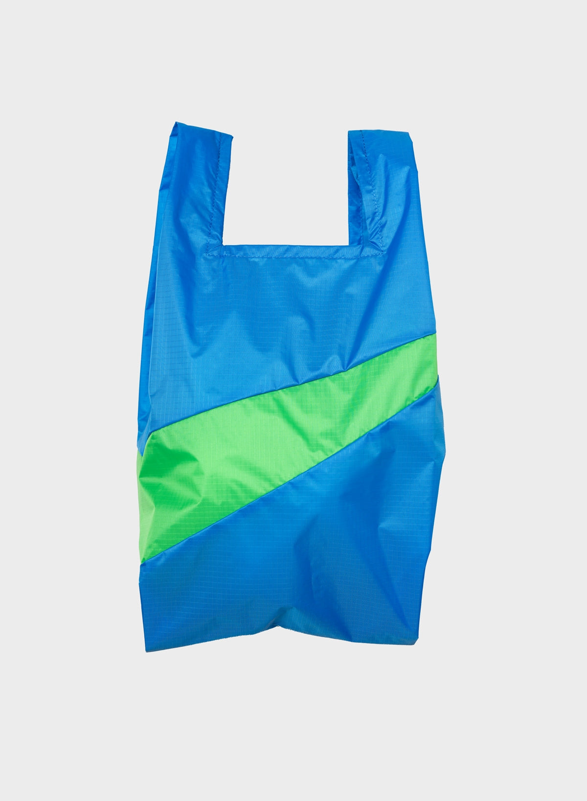 The New Shopping Bag Wave & Greenscreen Medium